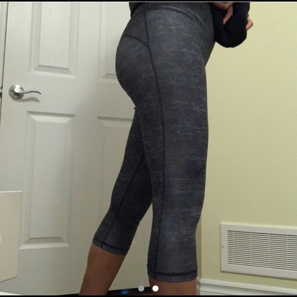 Adidas gray capri leggings size S - Picture 2 of 2